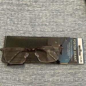 NWT 1.25 Foster Grant Reading Glasses
